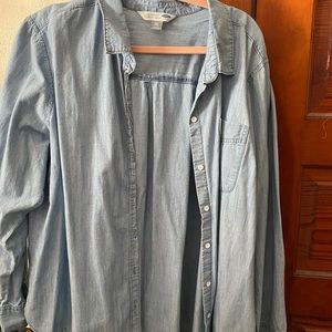❤️ Old Navy denim button shirt